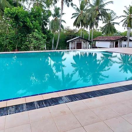 Helios Beach Resort Tangalle Exterior photo