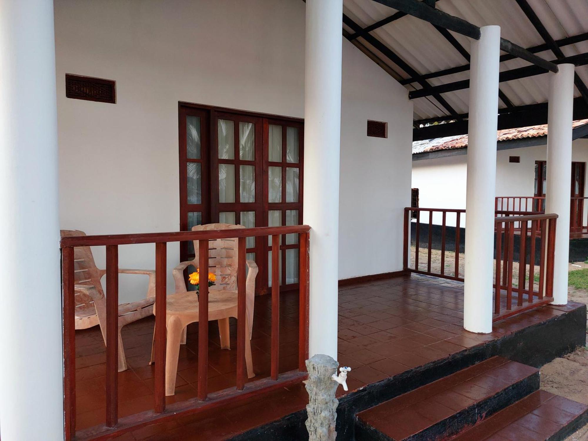 Helios 3* Tangalle